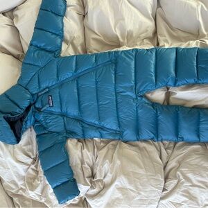 Patagonia snow suit bunting.